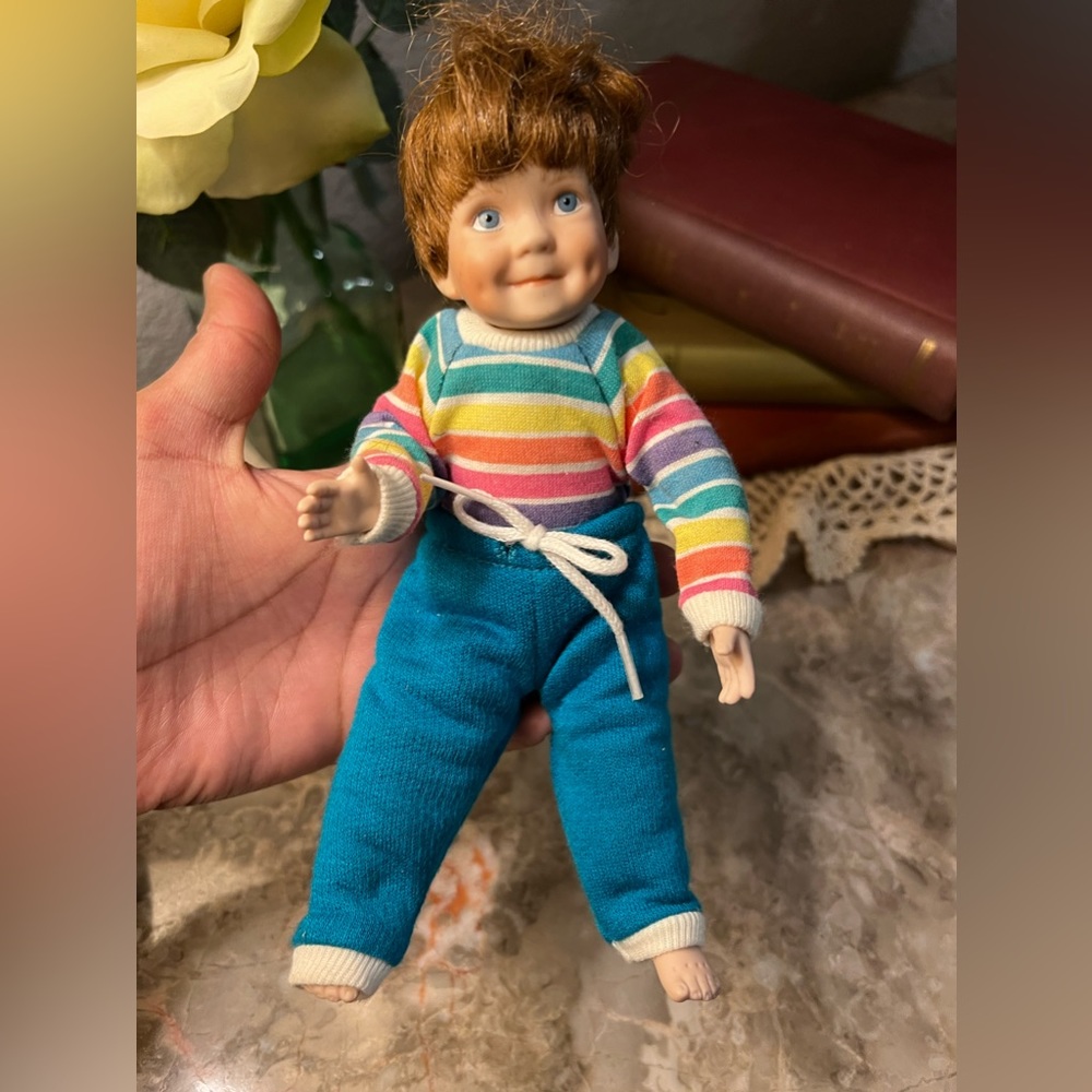 Danbury Mint Hutchins 'Christopher' Porcelain Hand Painted Blue Glass Eyes 1992